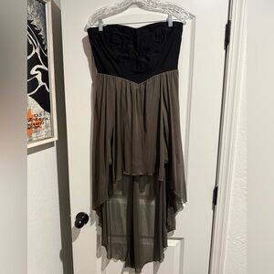 Elegant Black and Green Strapless Dress